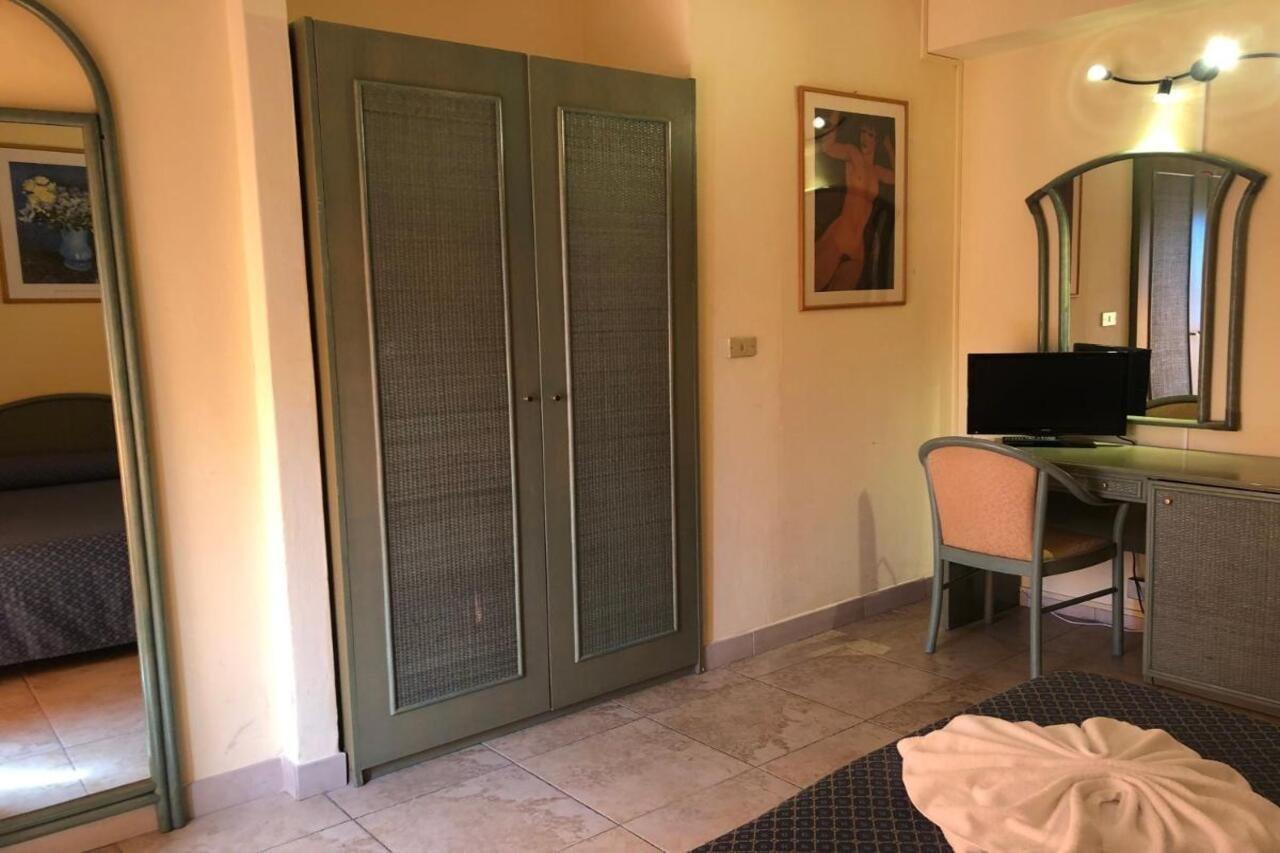 Hotel Amalfi Lido di Jesolo Exterior foto