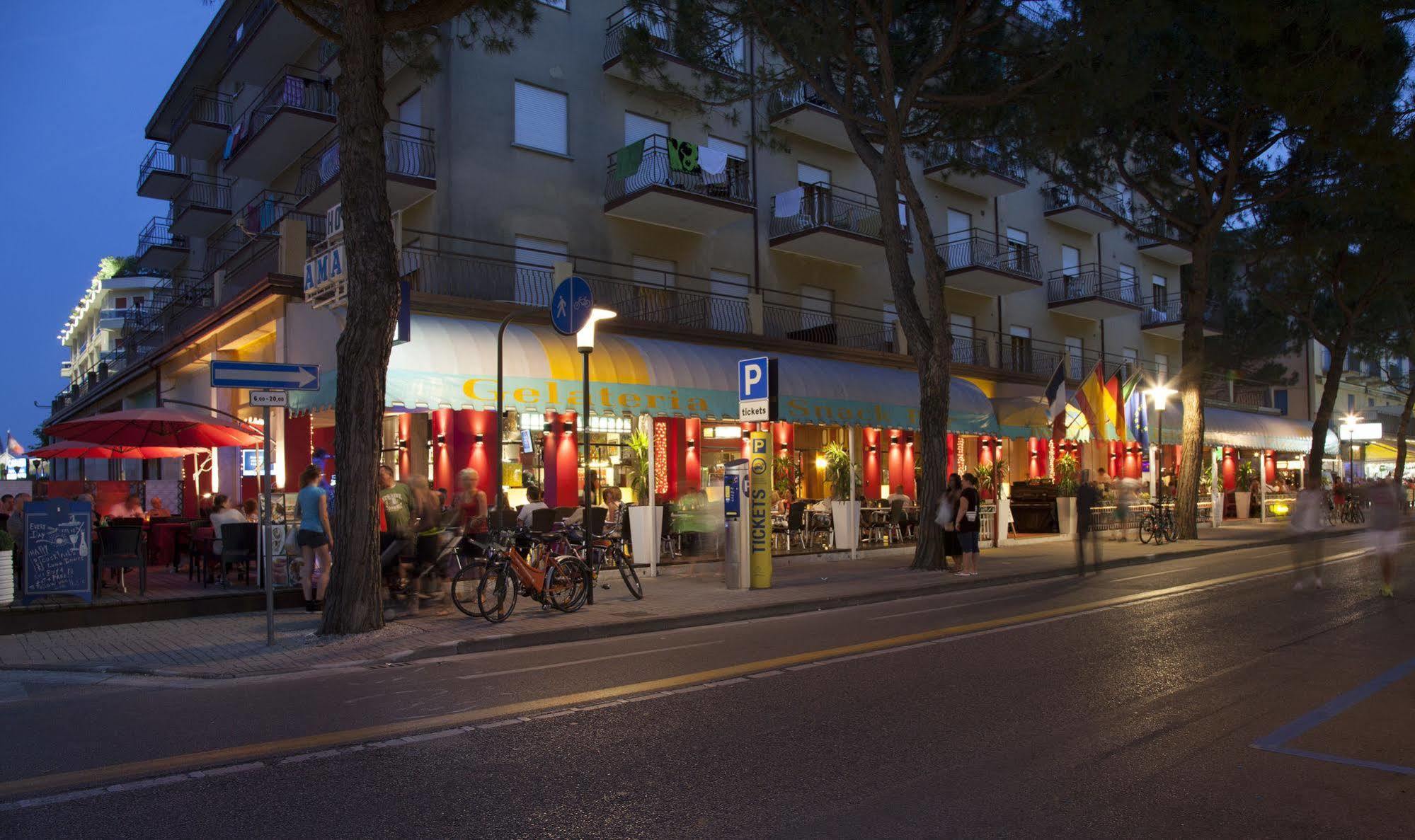 Hotel Amalfi Lido di Jesolo Exterior foto